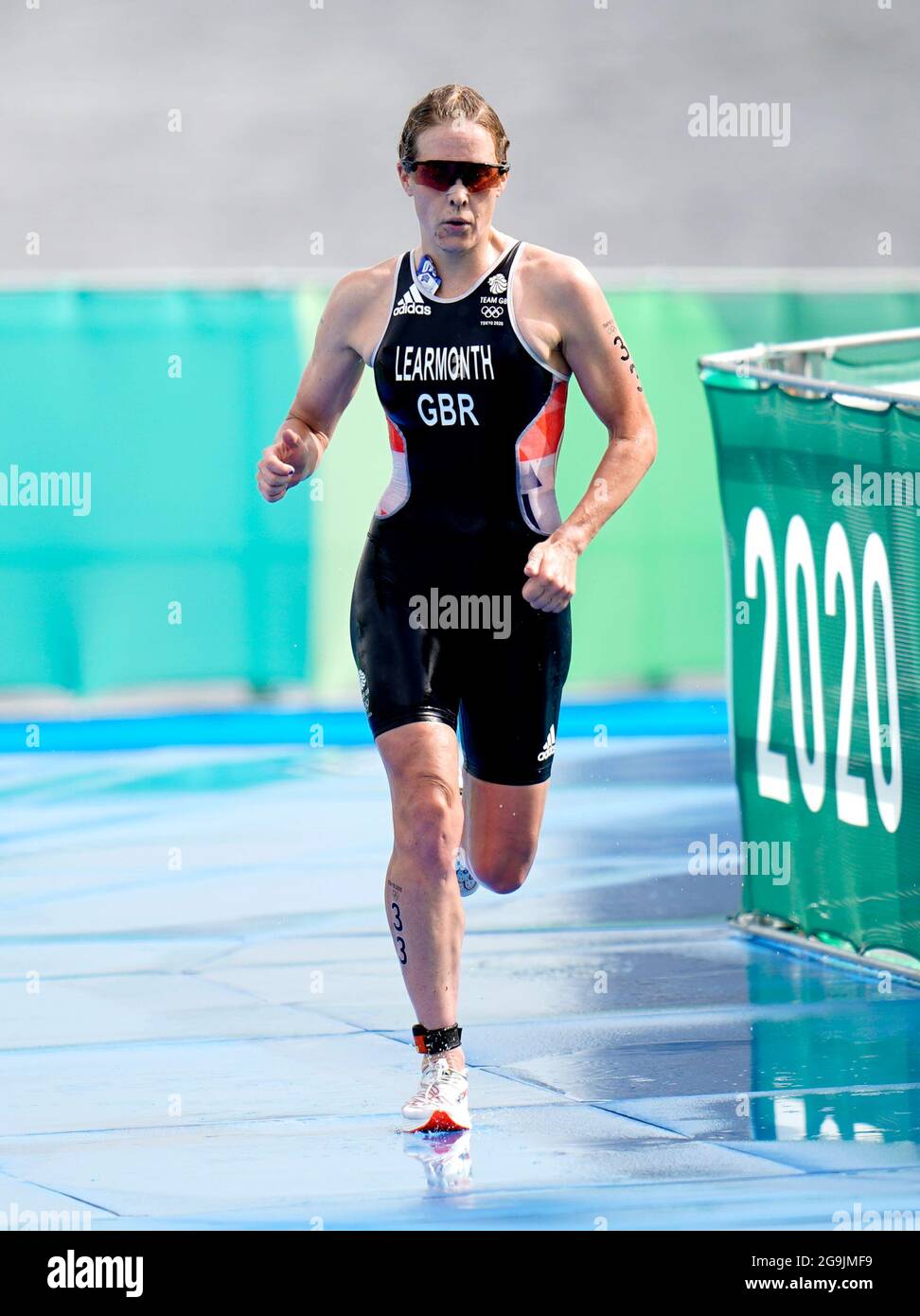 Great Britain's Jessica Learmonth during the Women's Triathlon at the Odaiba Marine Park on the fourth day of the Tokyo 2020 Olympic Games in Japan. Picture date: Tuesday July 27, 2021. Stock Photo