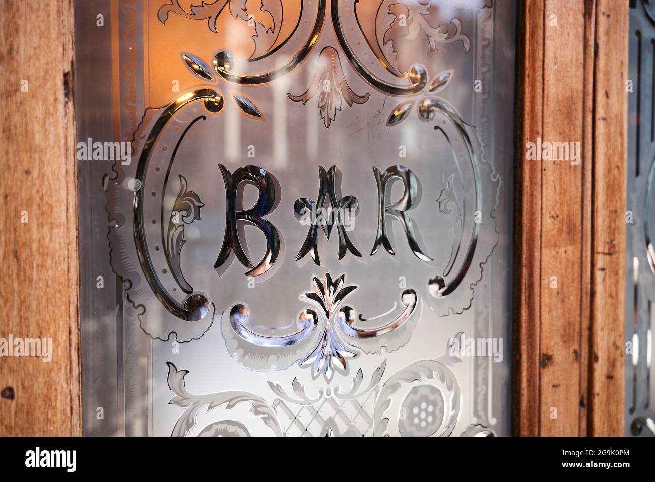 Glass kingdom hires stock photography and images Alamy