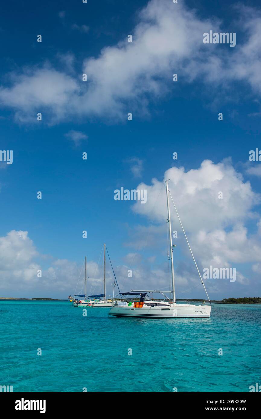 Sailing boat in the turquoise waters of the Exumas, Bahamas, Caribbean Stock Photo