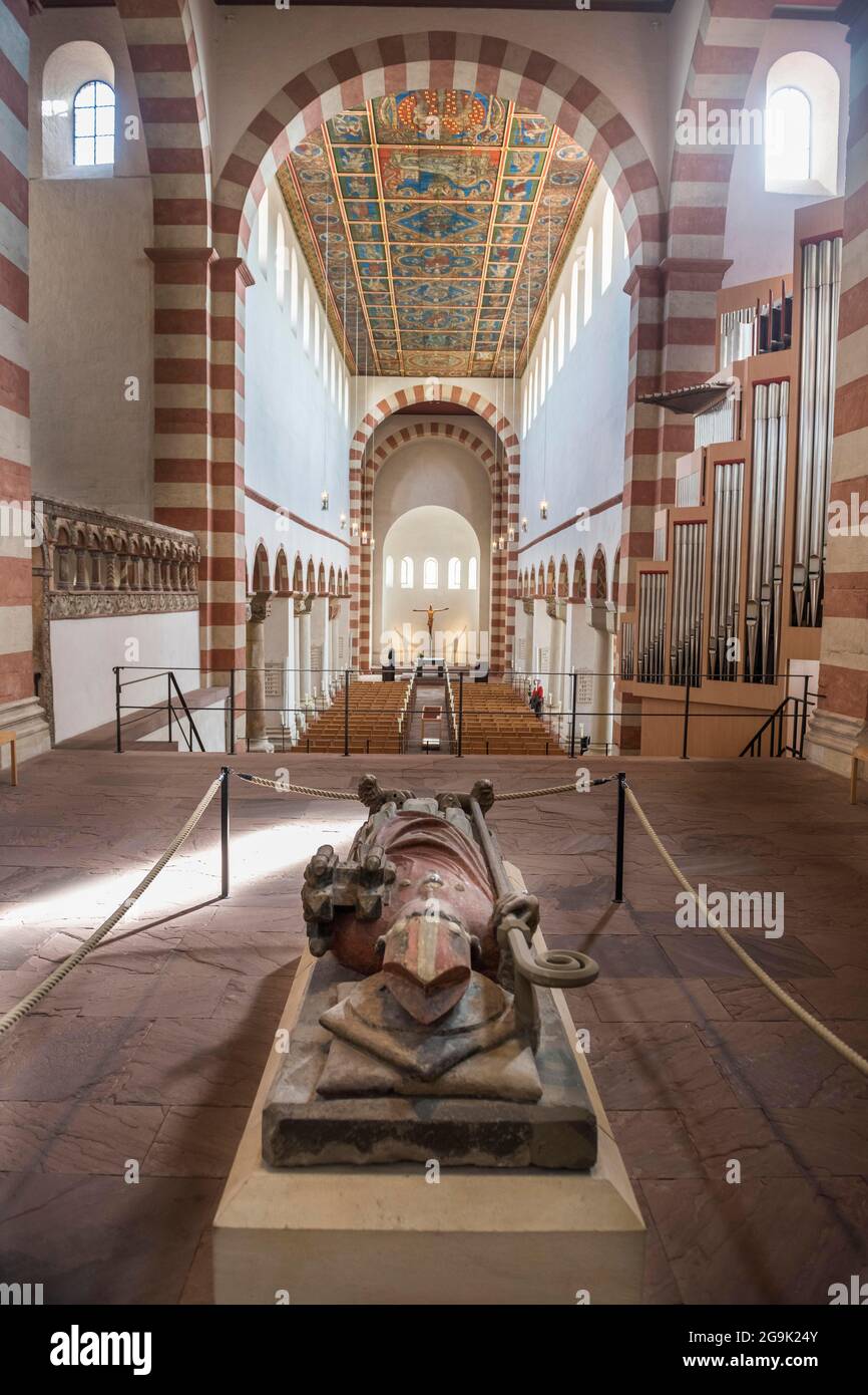 St michael's church hildesheim hi-res stock photography and images - Alamy