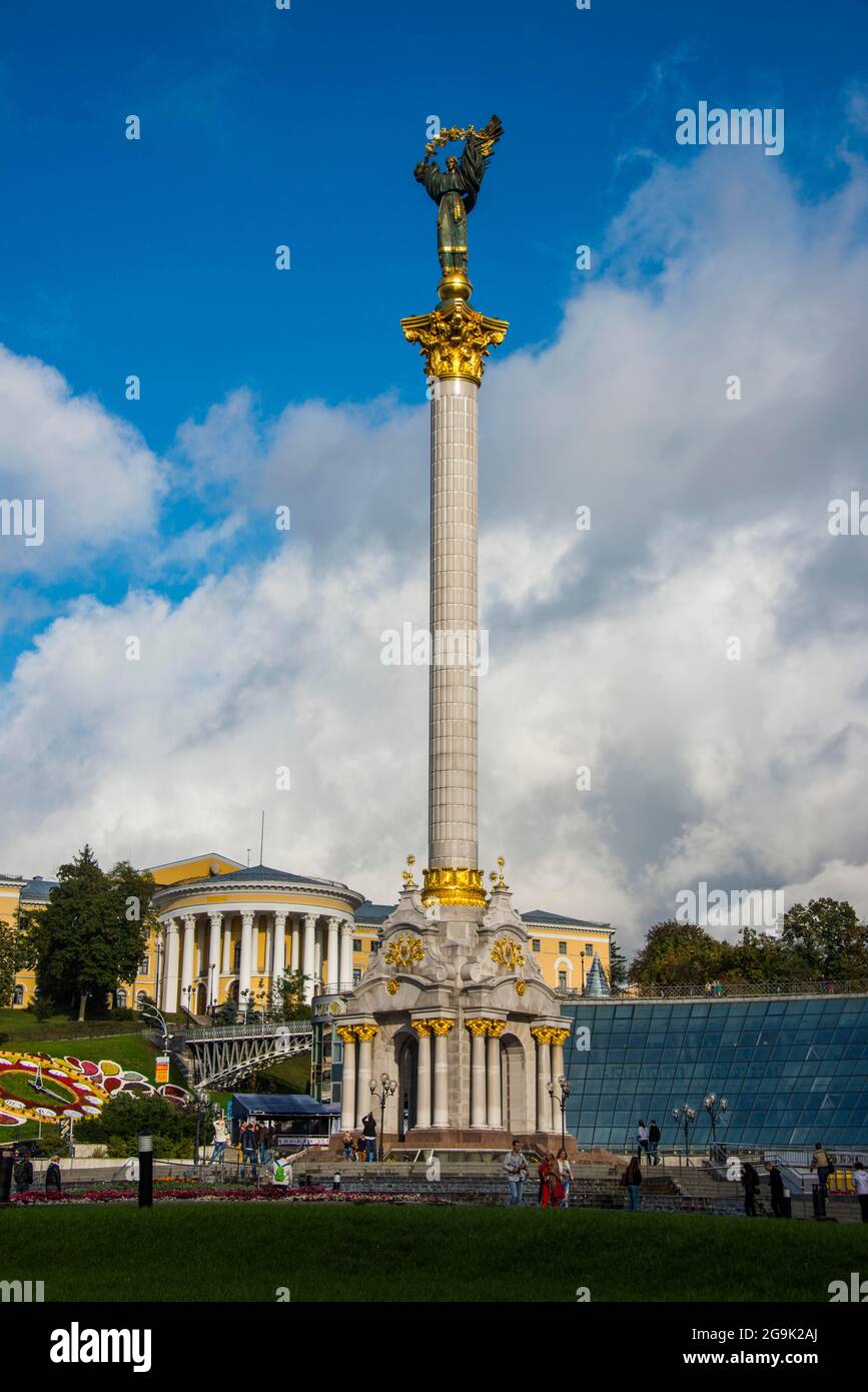 Independence monument on the Maidan Nezalezhnosti in the center of Kiev or Kyiv capital of the Ukraine Stock Photo