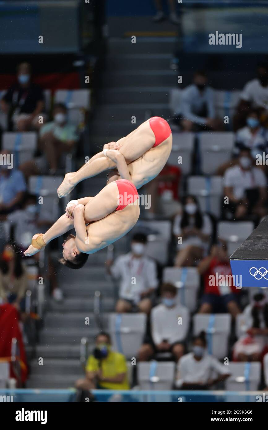 CAO Yuan, CHEN Aisen (CHN), July 26, 2021. Diving - Men's Synchronised 10m Platform Final at Tokyo Aquatics Centre in Tokyo, Japan. Credit: Akihiro Sugimoto/AFLO SPORT/Alamy Live News Stock Photo