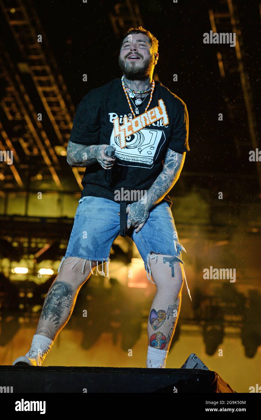 Miami Gardens, FL, USA. 25th July, 2021. Post Malone performs during Rolling  Loud Music Festival held at Hard Rock Stadium on July 25, 2021 in Miami  Gardens, Florida. Credit: Mpi04/Media Punch/Alamy Live