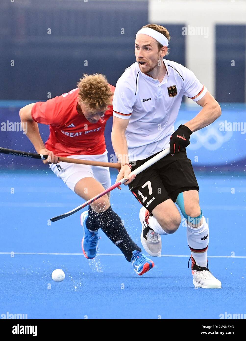 Tokio Japan 27th July 2021 Hockey Men Olympia Germany Great Britain Preliminary Round Group B Matchday 3 At Oi Hockey Stadium Germany S Christopher Ruhr R And Jacob Draper From Great Britain