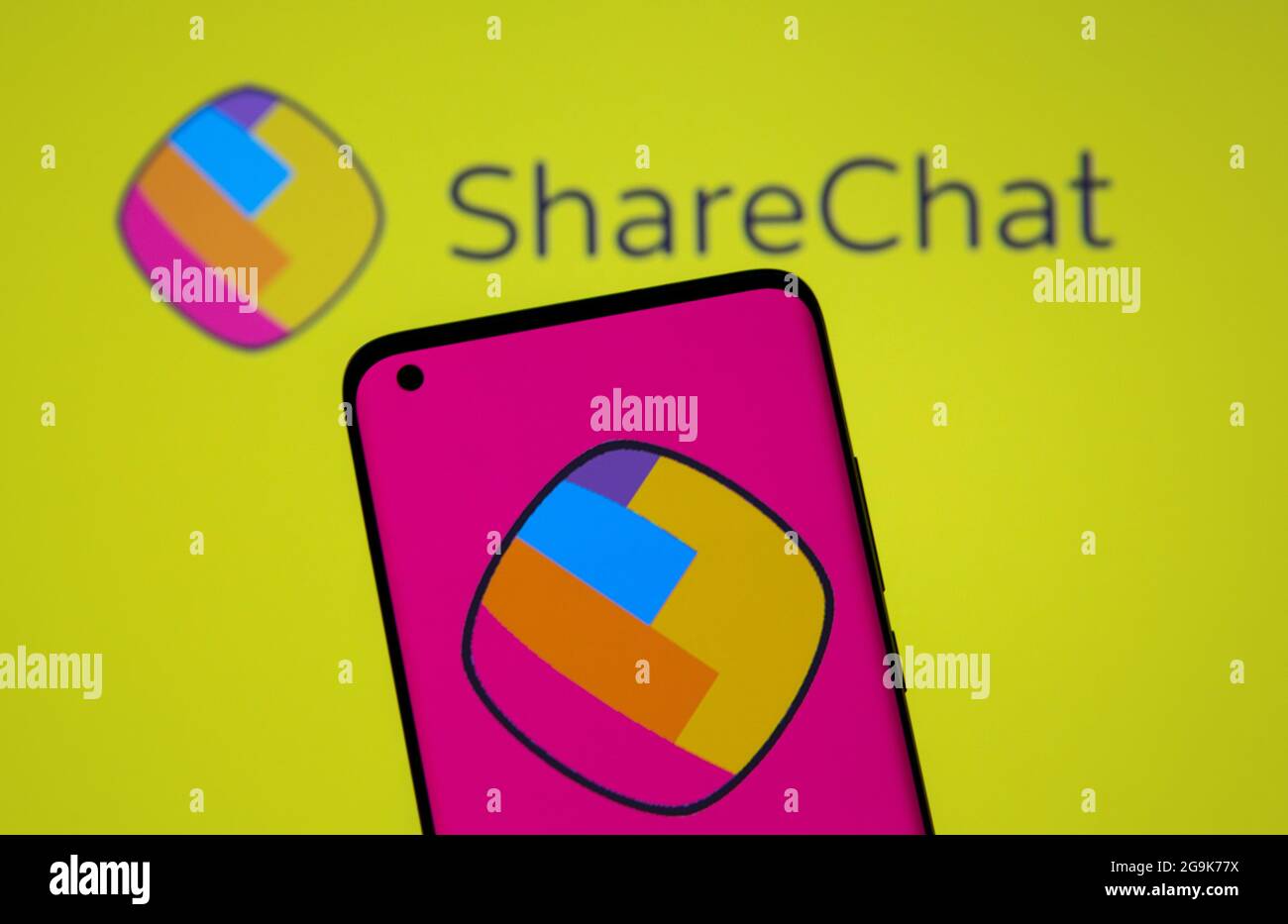 Sharechat hi res stock photography and images Alamy
