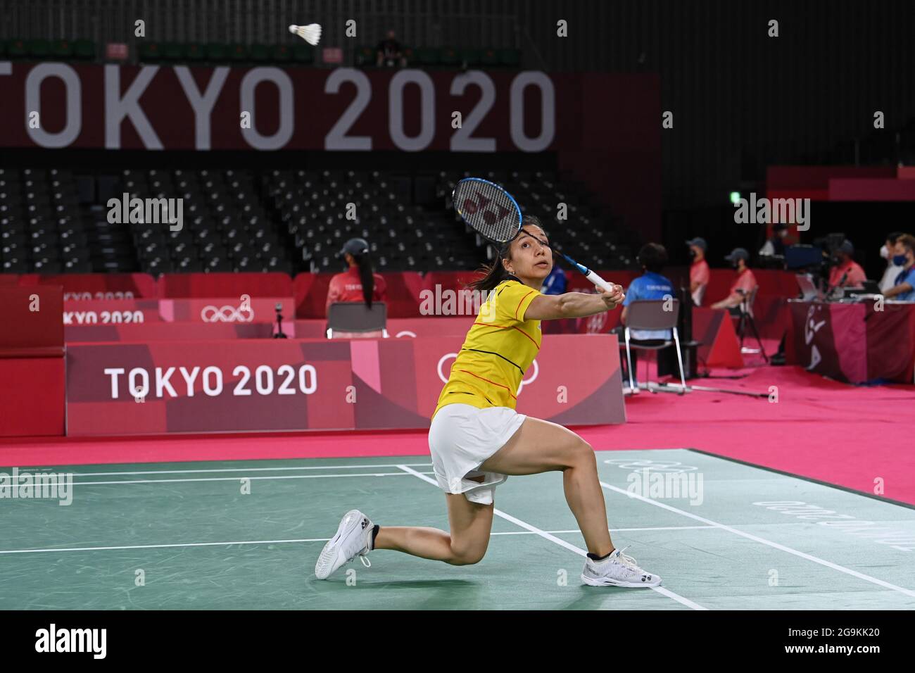 Belgian Lianne Tan pictured in action during a group stage game (group M)  of the women badminton event between Belgian Tan and Myanmar Thet Htar on  th Stock Photo - Alamy