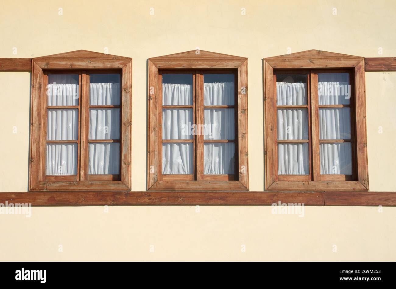 Three Window Examples Three windows building facade hi-res stock photography and images - Alamy