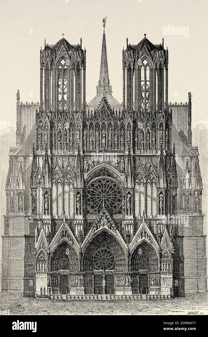 Ogival architecture. The Cathedral Notre-Dame de Paris before the restoration of Lassus and Viollet-le-Duc, 12th and 13th centuries, Paris, France. Old 19th century engraved illustration from Jesus Christ by Veuillot 1881 Stock Photo