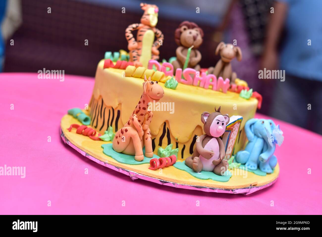 Animal Theme Cake High Resolution Stock Photography And Images Alamy Animal Theme Cake High Resolution Stock Photography And Images Alamy