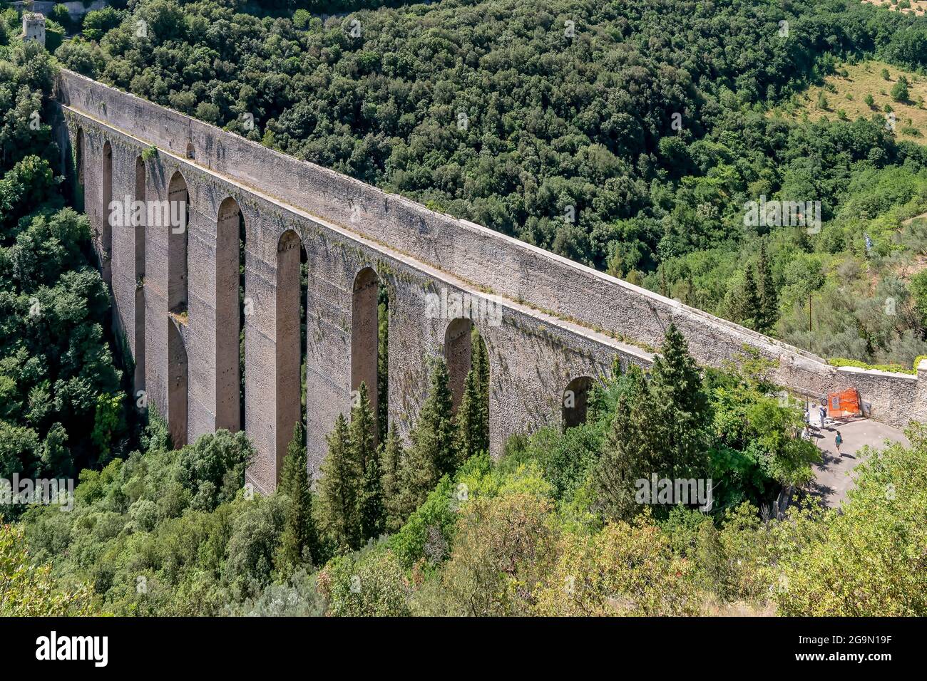 Beautiful top view of the ancient Ponte delle Torri bridge, Spoleto, Italy,  on a sunny day Stock Photo - Alamy