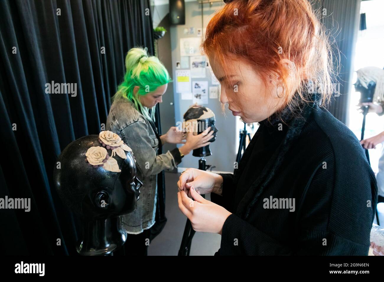 Clay sculptures africa hires stock photography and images Alamy