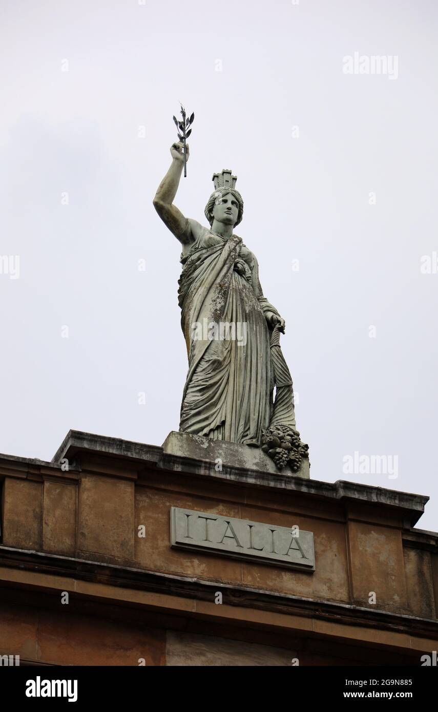 Rooftop statue at the award winning Italian Centre in Glasgow Stock Photo