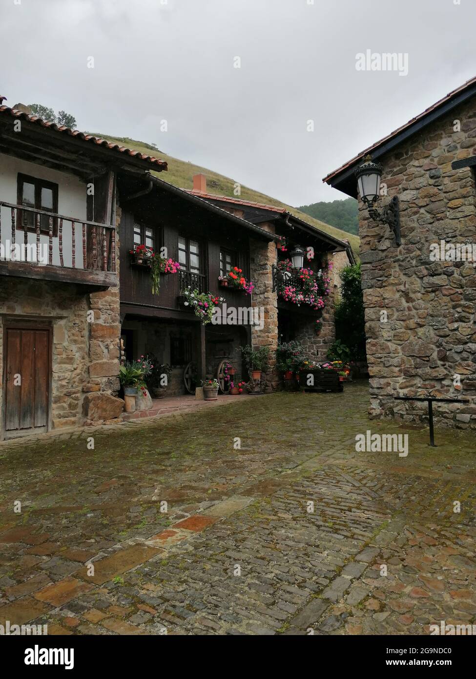 Old spanish houses hi-res stock photography and images - Alamy