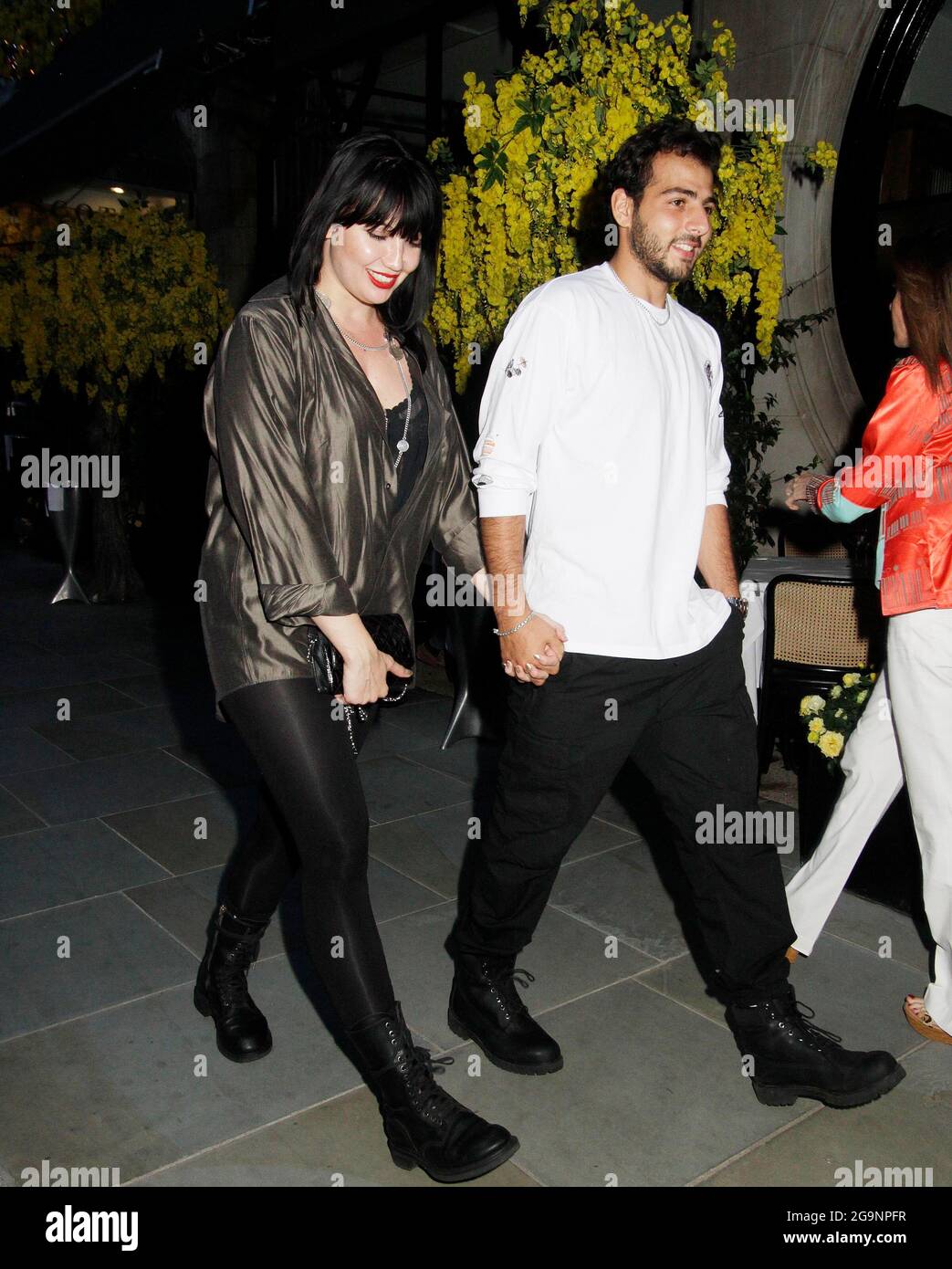 Daisy Lowe and Jordan Saul went to scott’s to eat and they seemed very
