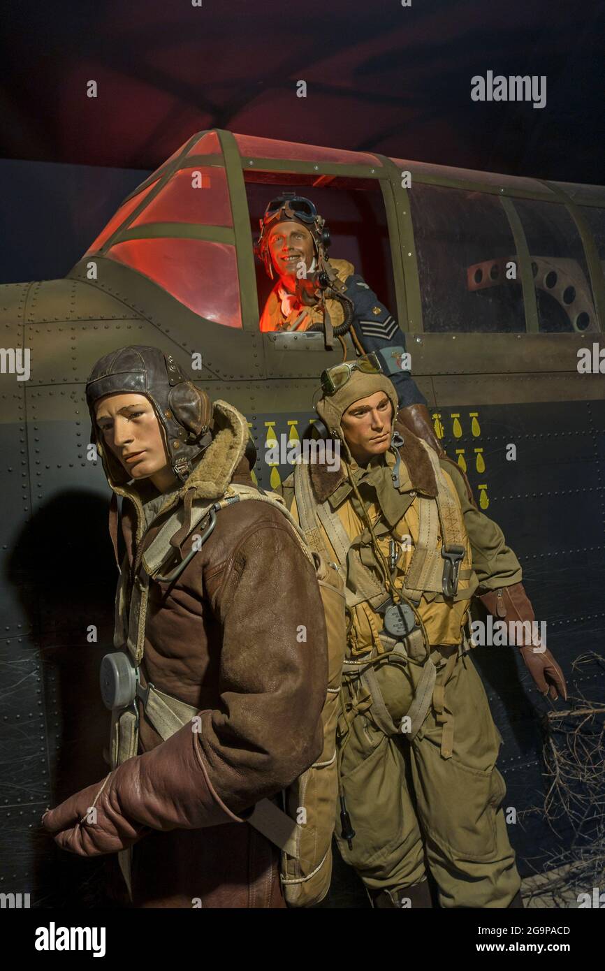 Diorama showing WW2 bomber airplane / plane pilot and crew outfits at the For Freedom Museum, Ramskapelle, Knokke-Heist, West Flanders, Belgium Stock Photo