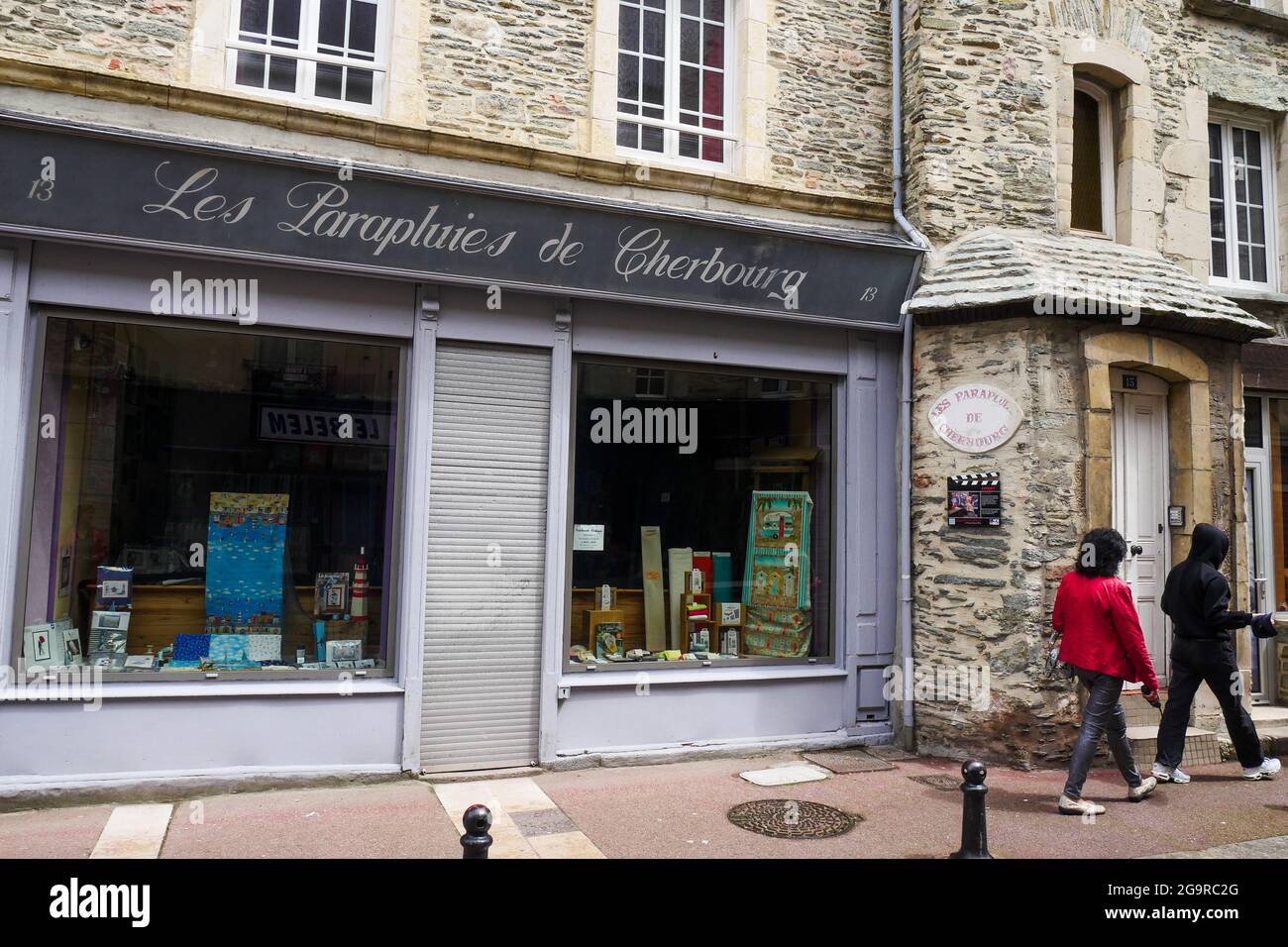 "Les Parapluies de Cherbourg" city tour: "Les Parapluies de Cherbourg ...