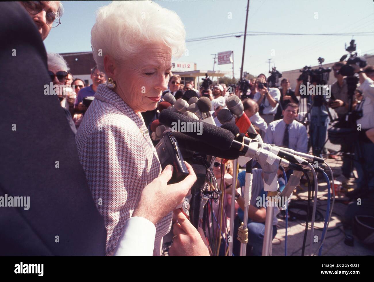 Killeen Texas USA, October 1991: A somber Texas Gov. Ann Richards talks to the press after attending a memorial service for victims of a mass shooting at Luby's Cafeteria in Killeen on October 16. George Hennard, a 35-year-old Killeen resident, crashed a pickup into the eatery and shot 23 people to death before killing himself. ©Bob Daemmrich Stock Photo