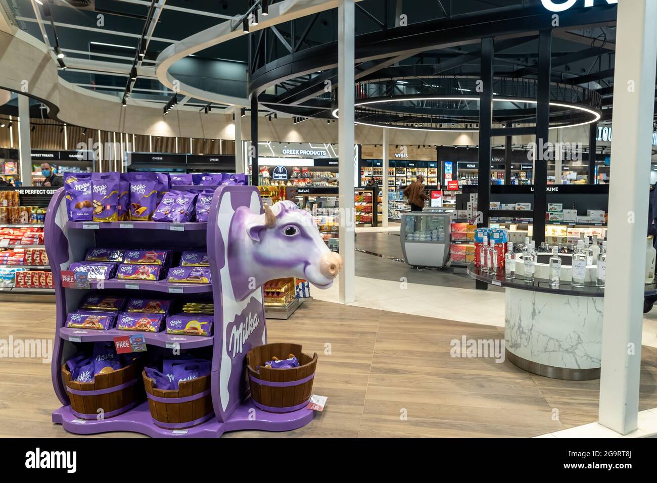 Duty free shop thessaloniki hi-res stock photography and images