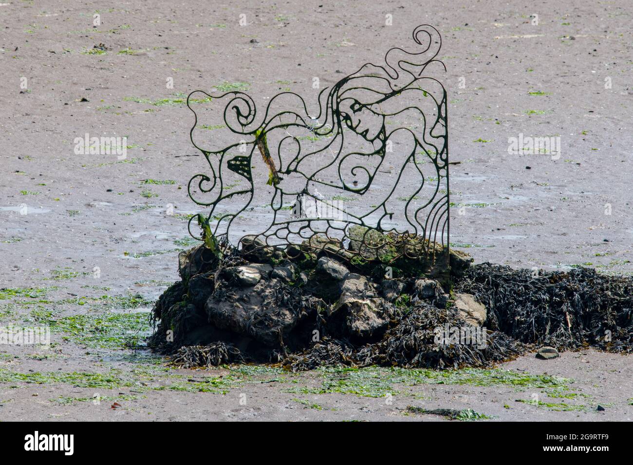 Mermaid sculpture hires stock photography and images Alamy