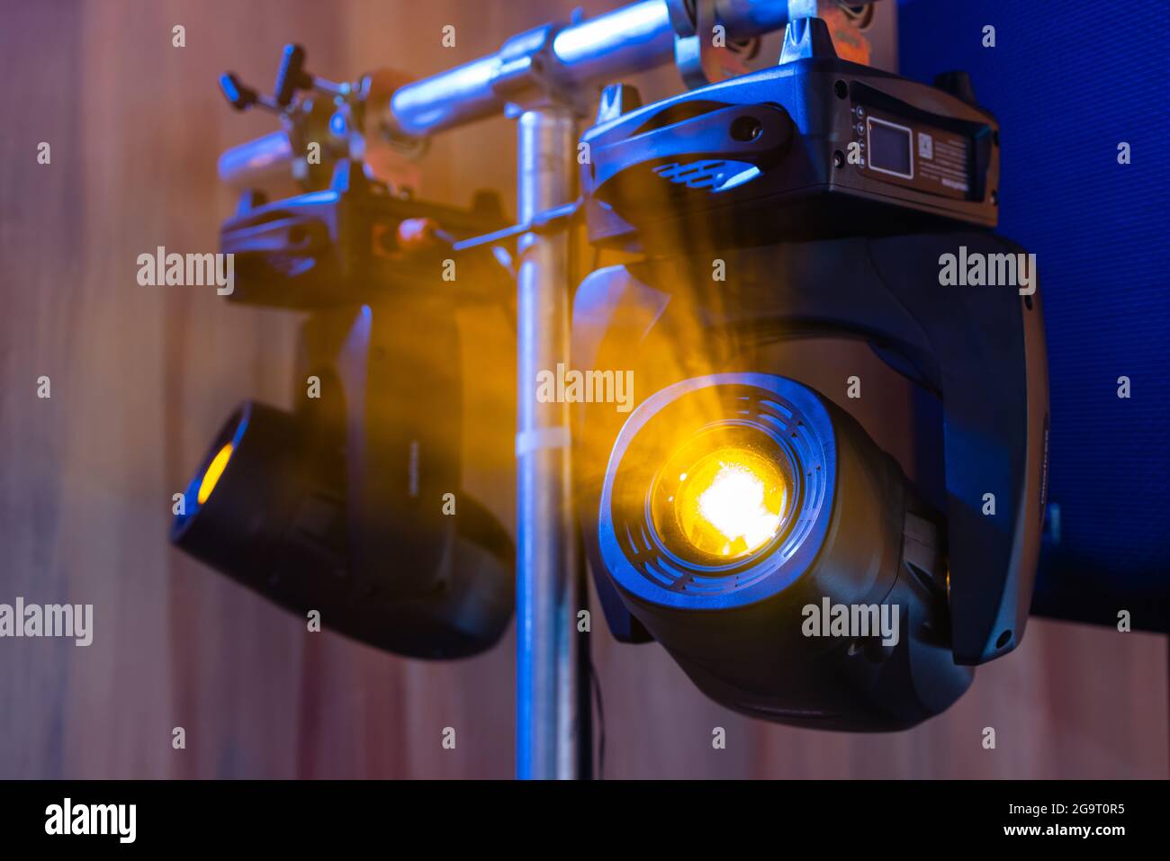 Installation of professional sound, light, video and stage equipment for a  concert. Stage lighting equipment is clamped on a truss for lifting. Flight  Stock Photo - Alamy