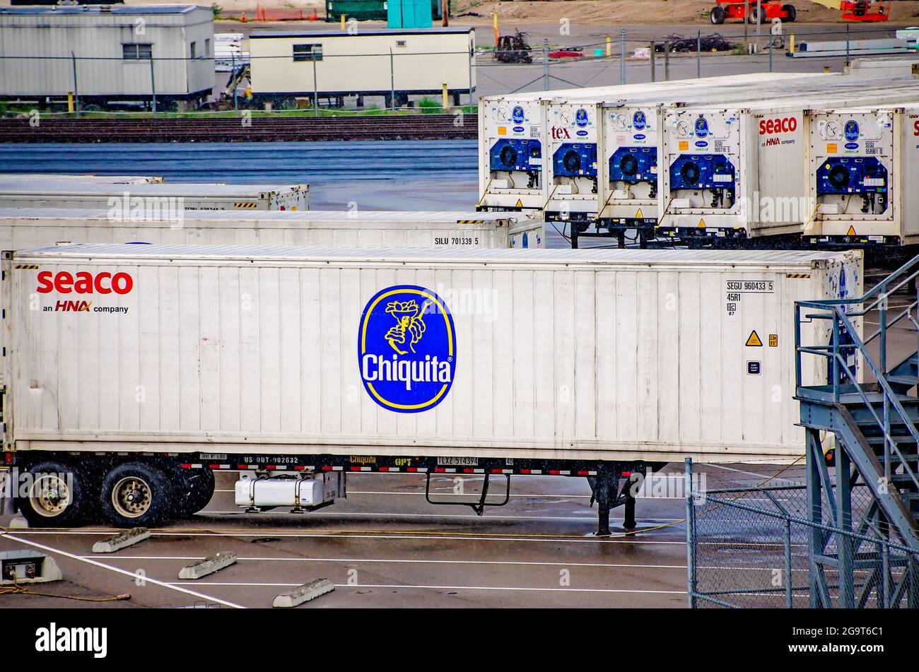 Chiquita bananas hires stock photography and images Alamy