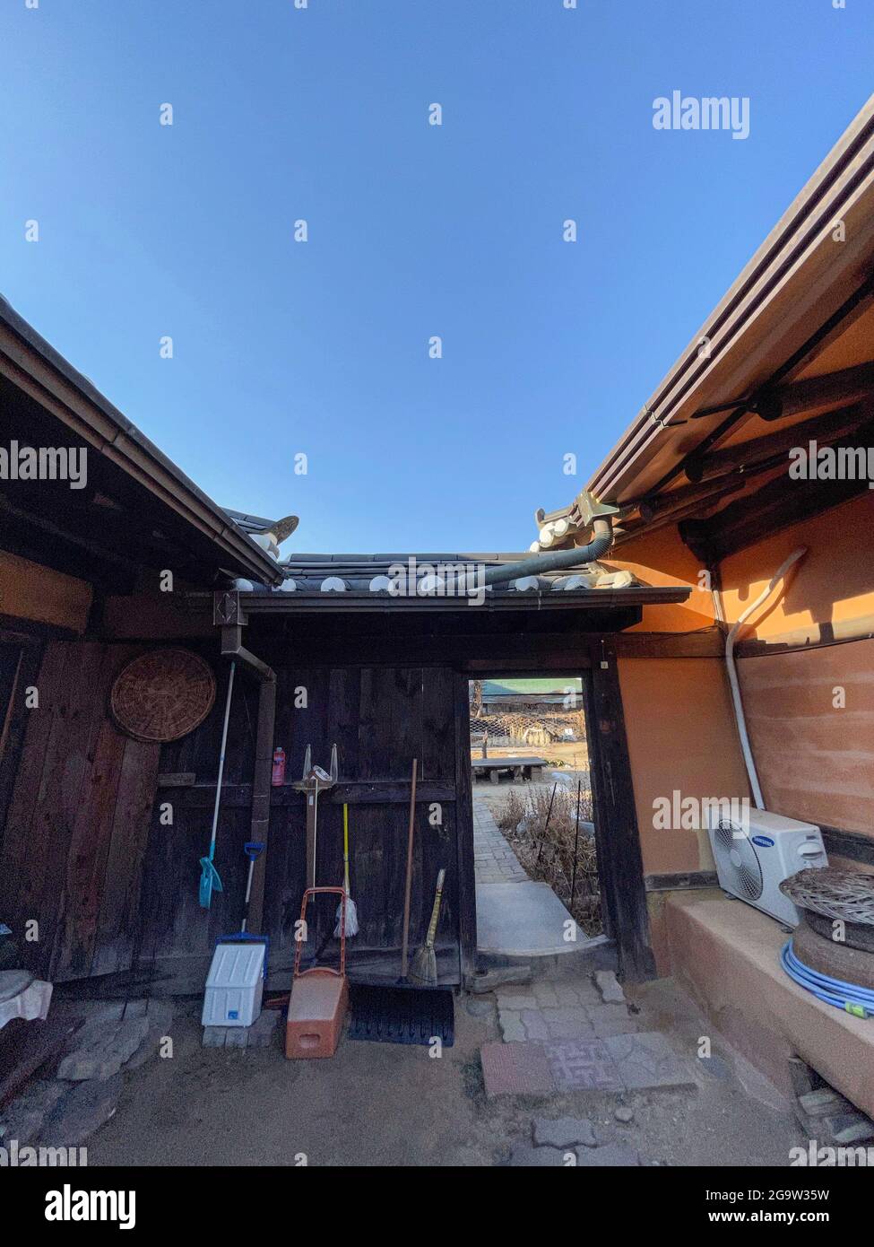 There is the tranditional Korean-style house(Hanok) guest house 'Sanyoujae' in Gangwon-do in South Korea. Stock Photo