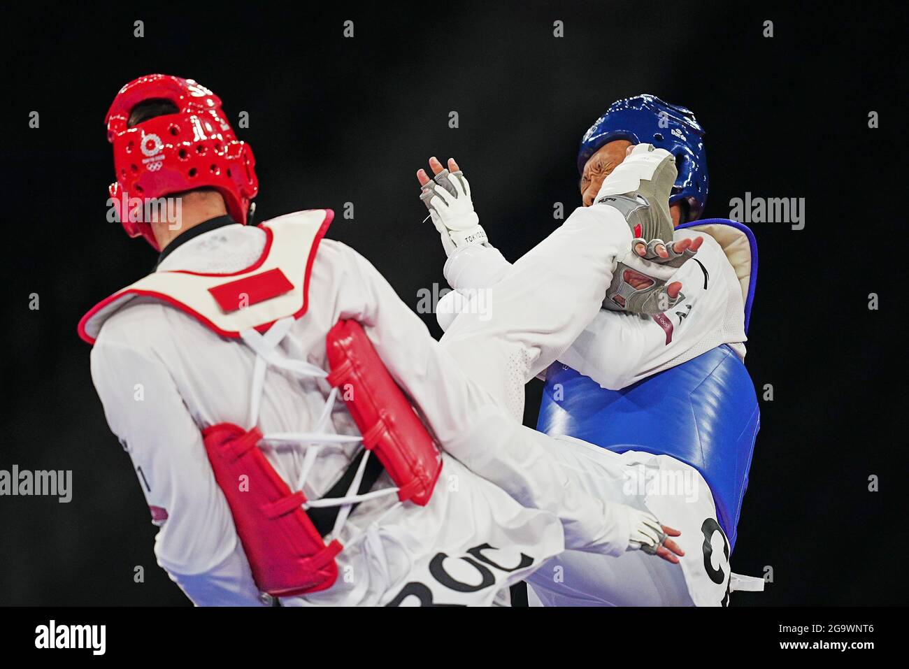 July 27, 2021: Hongyi sun from China and Vladislav Larin from RCO during Taekwondo at the Tokyo Olympics at Makuhari Messe Hall A, Tokyo, Japan. Kim Price/CSM Stock Photo