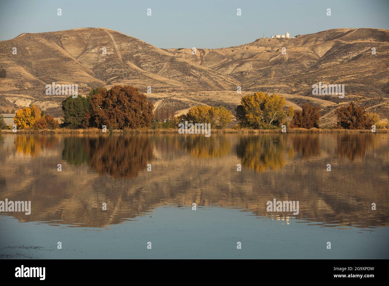 Lake ming hires stock photography and images Alamy