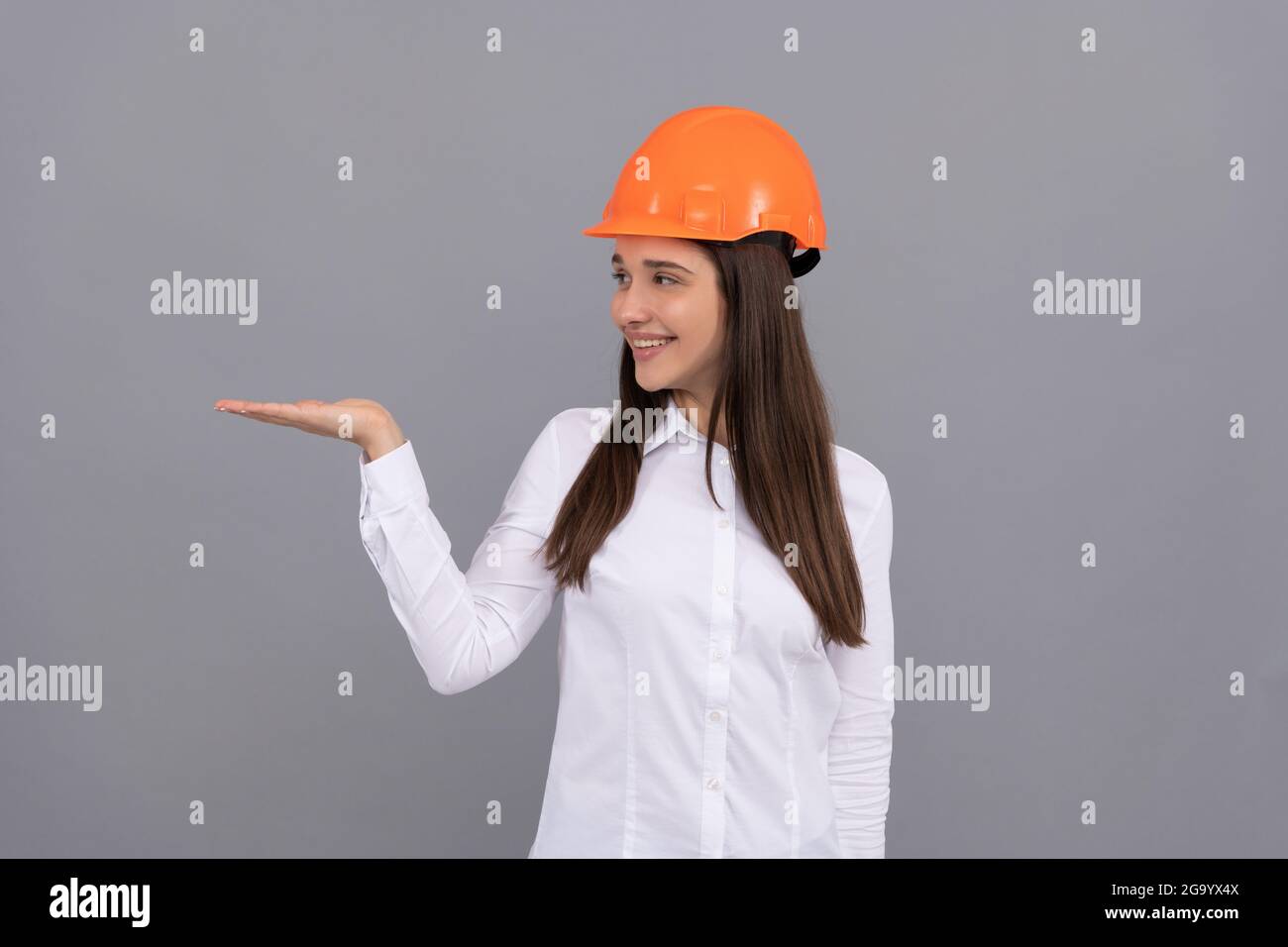 Worker helmet woman hi-res stock photography and images - Alamy