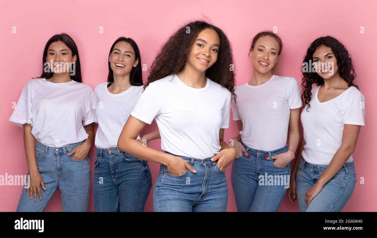 Group of african ladies hi-res stock photography and images - Alamy