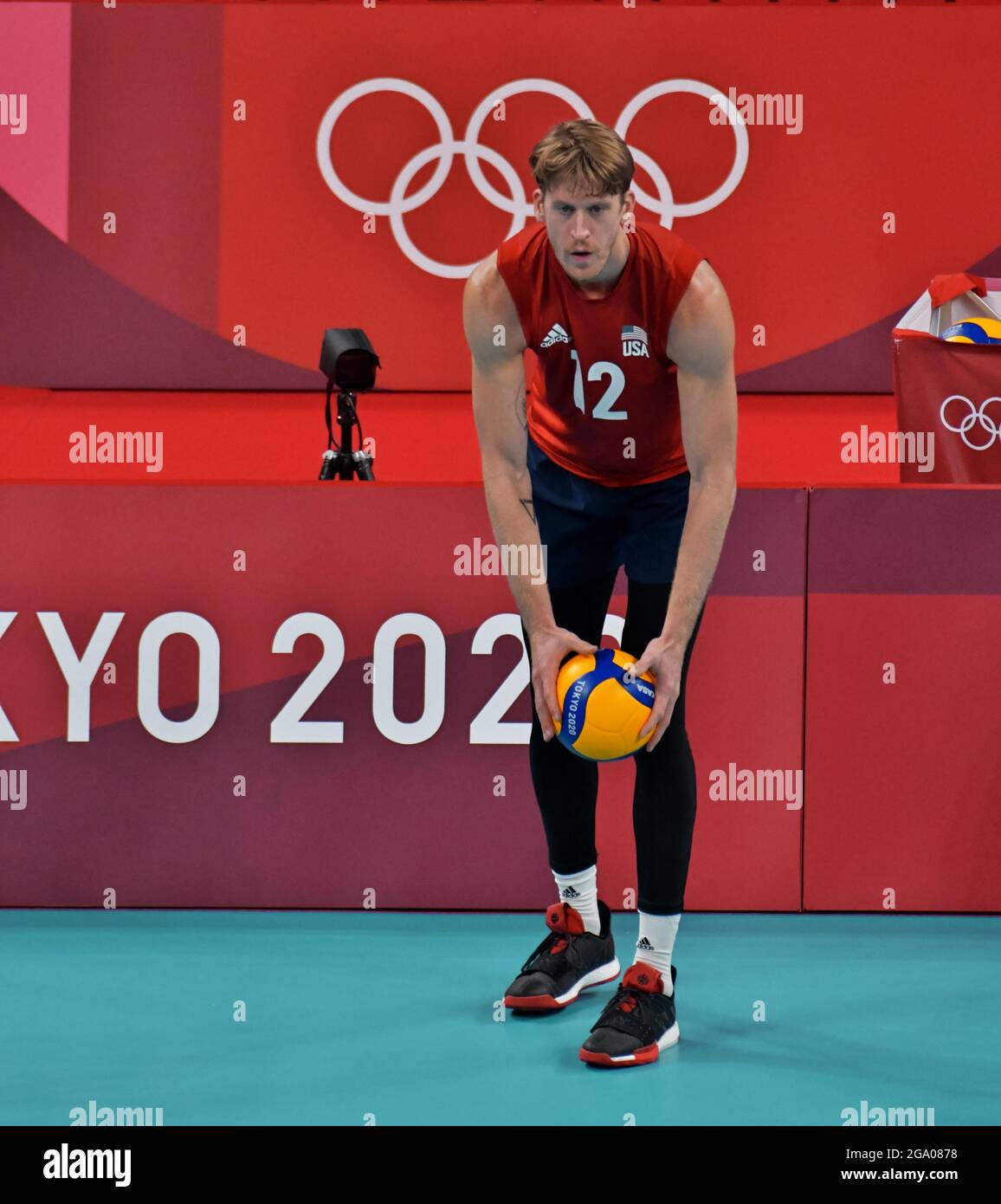 Tokyo, Japan. 28th July, 2021. USA's Maxwell Holt serves the ball in the  preliminary round during the Tokyo Olympics Men's Volleyball at Ariake  Arena on Wednesday, July 28, 2021. Photo by Keizo