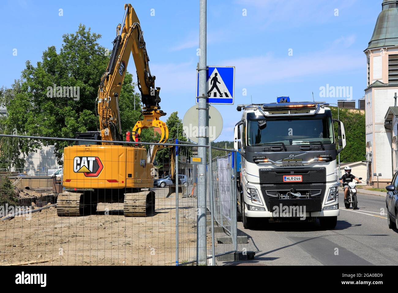 VOLVO FMX 500 Euro 6 - ride on construction site 