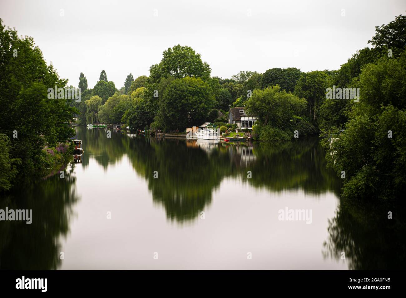 Staines bridge hires stock photography and images Alamy