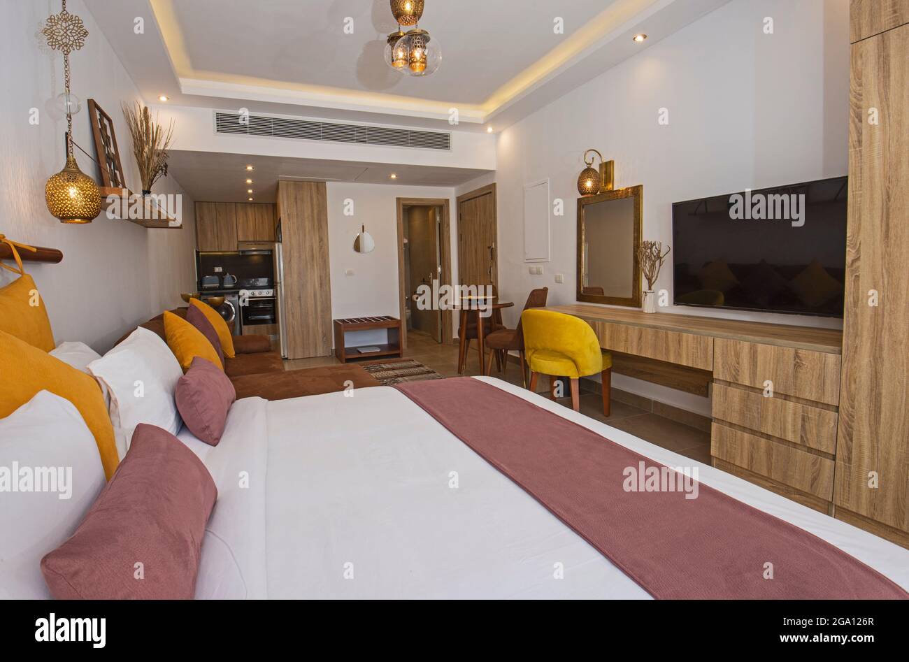 Snapshot of Luxury Apartment Design With Art Studio And Lounge Space