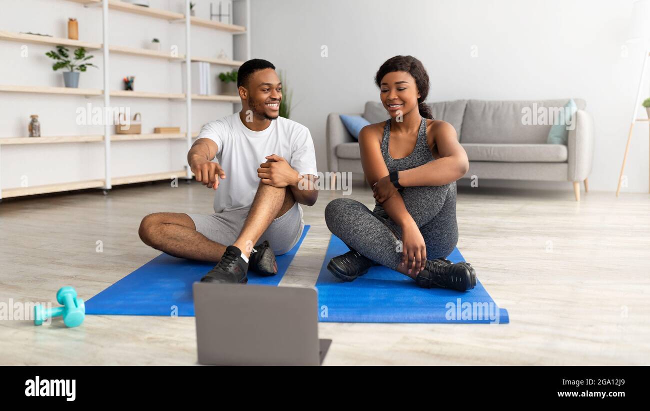 Family fitness program hi res stock photography and images Alamy