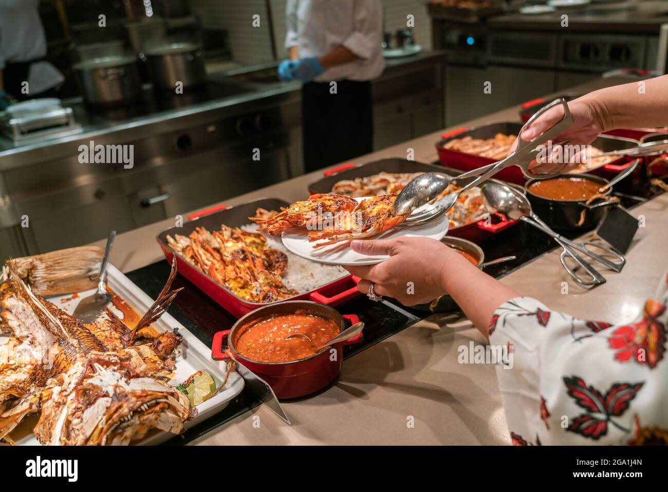 Banquet cuisine lobster seafood hi-res stock photography and images - Alamy