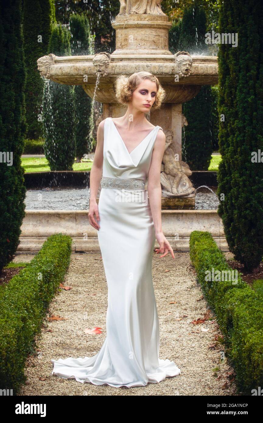 Beautiful blonde bride in hi-res stock photography and images - Alamy