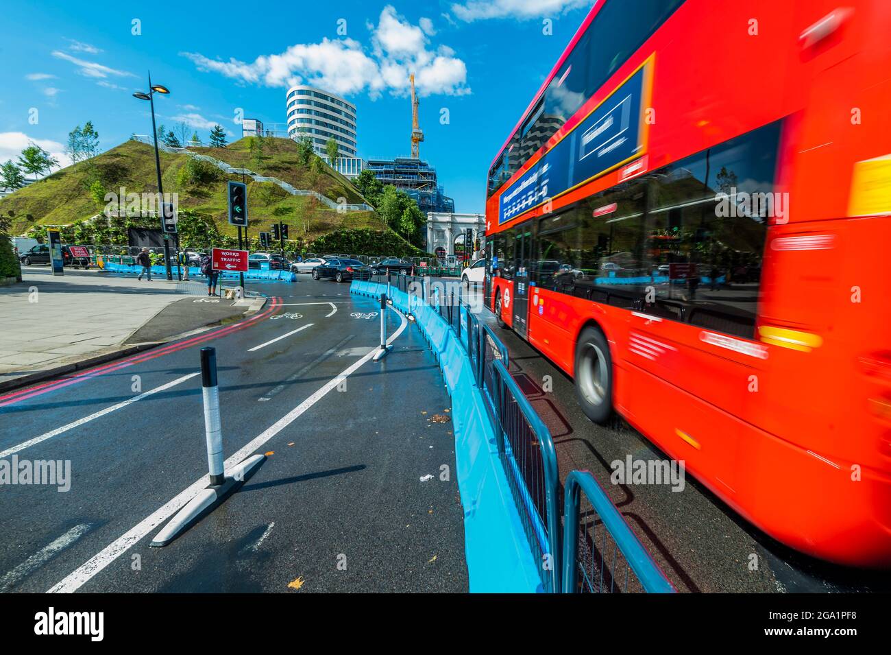 Continuous Arch High Resolution Stock Photography and Images - Alamy
