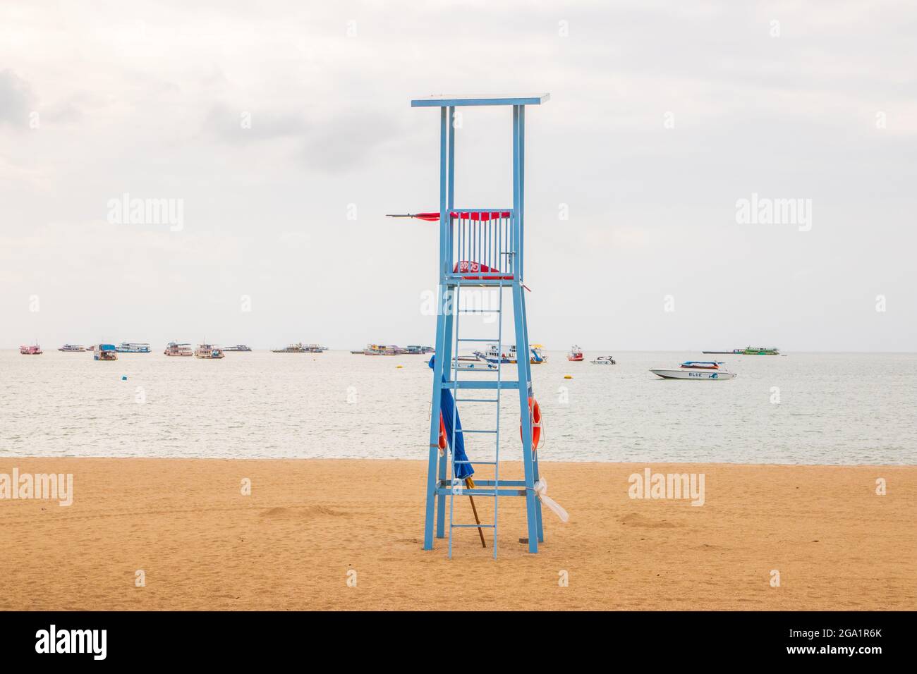 Lifeguard high chair on a beach Stock Photo - Alamy