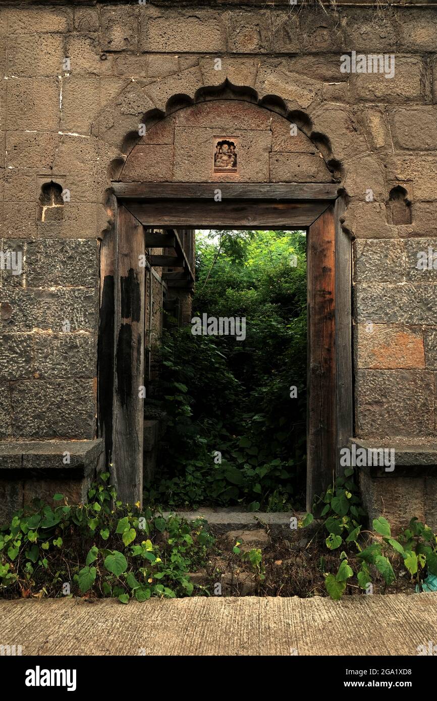 Indian traditional design wall hi-res stock photography and images - Alamy