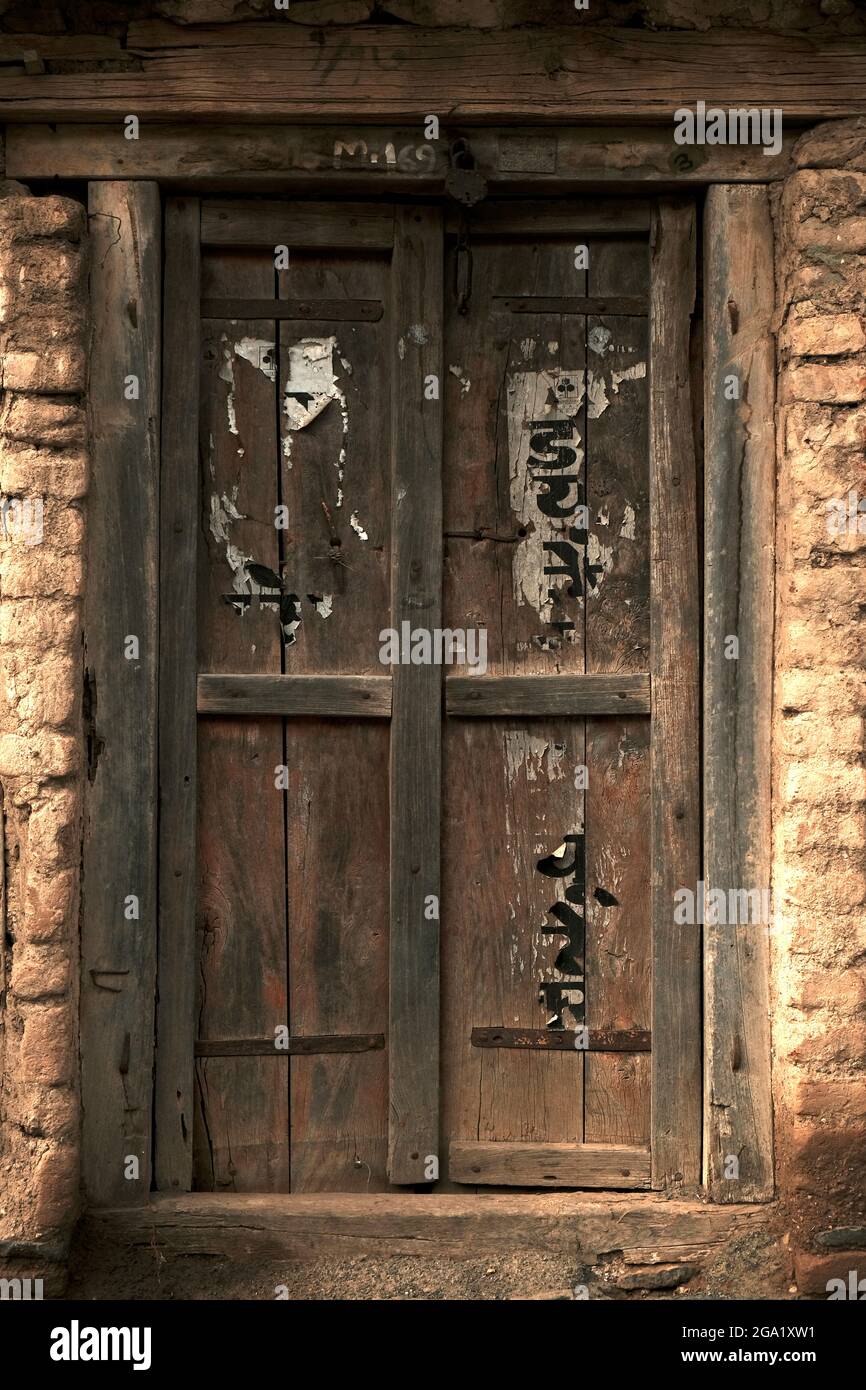 Indian style door hi-res stock photography and images - Alamy