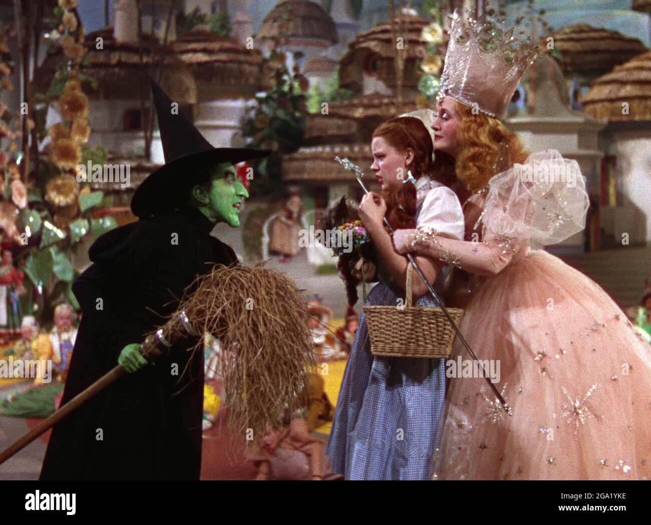 Los Angeles.CA.USA. Judy Garland as Dorothy with Margaret Hamilton as Miss Gulch/The Wicked