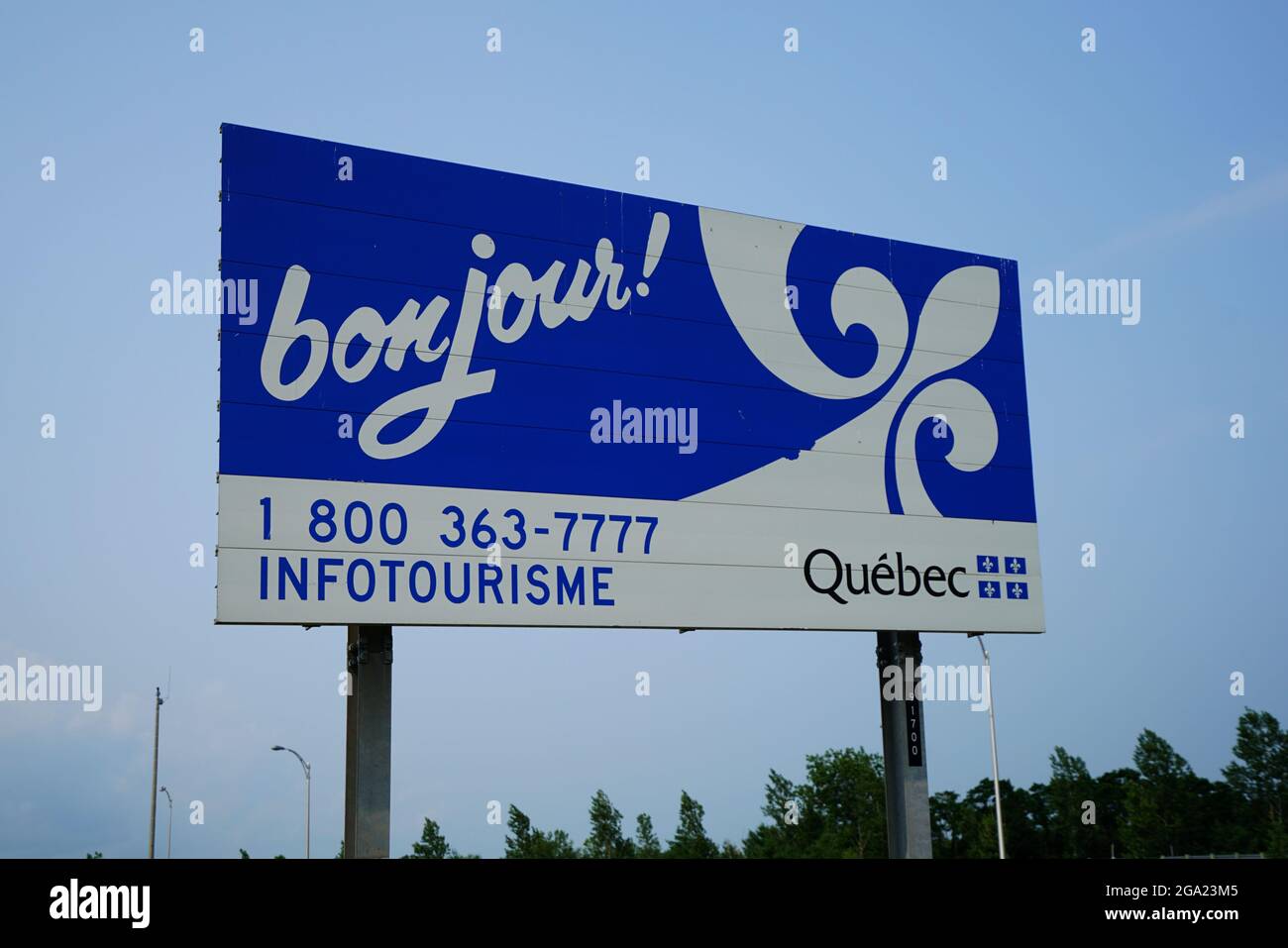Montreal,Quebec,Canada,July 19, 2021.Quebec Bonjour greeting sign near the US border.Mario Beauregard/Alamy News Stock Photo