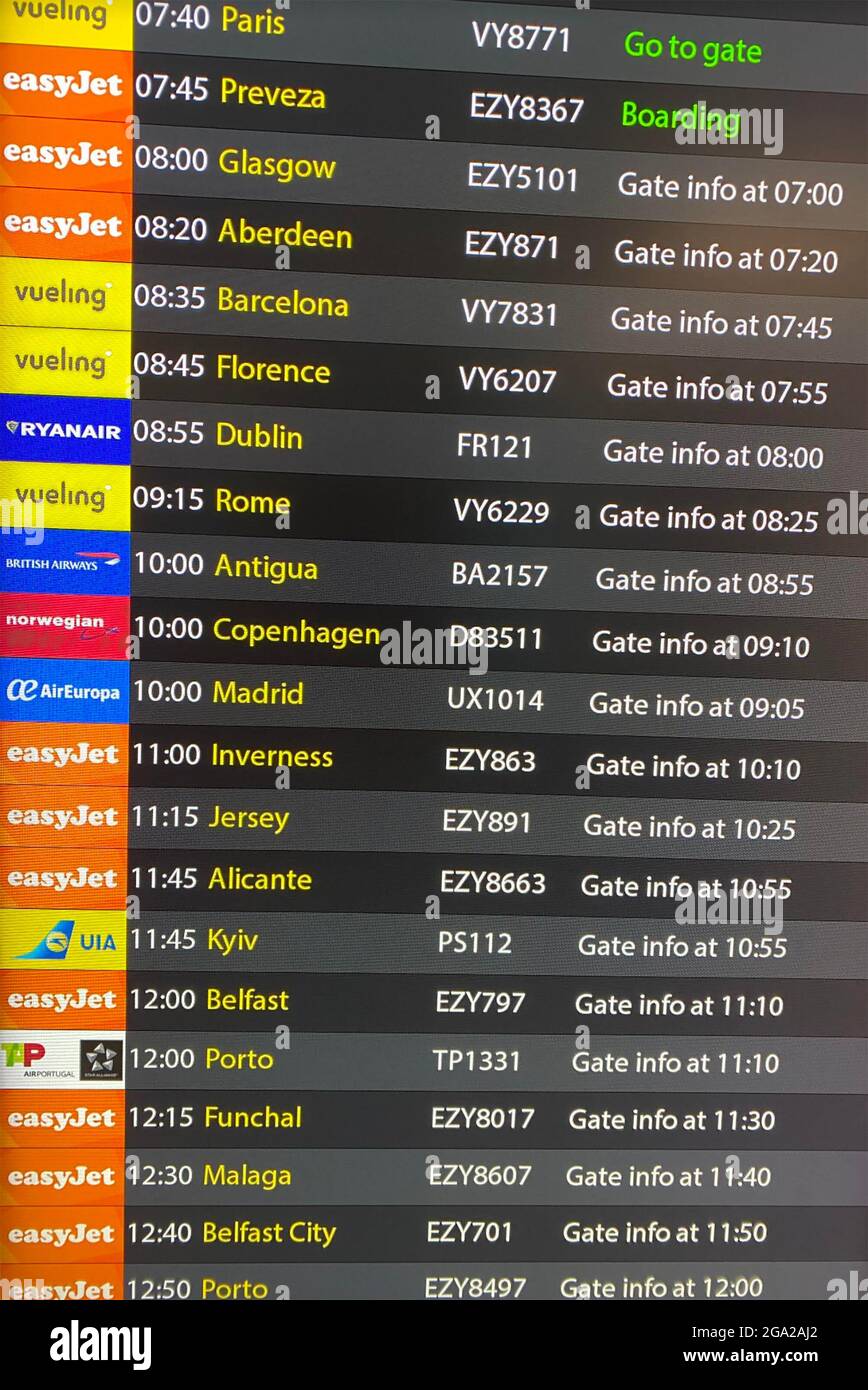 FARO AIRPORT, Portugal, departure board. Photo: Tony Gale Stock Photo