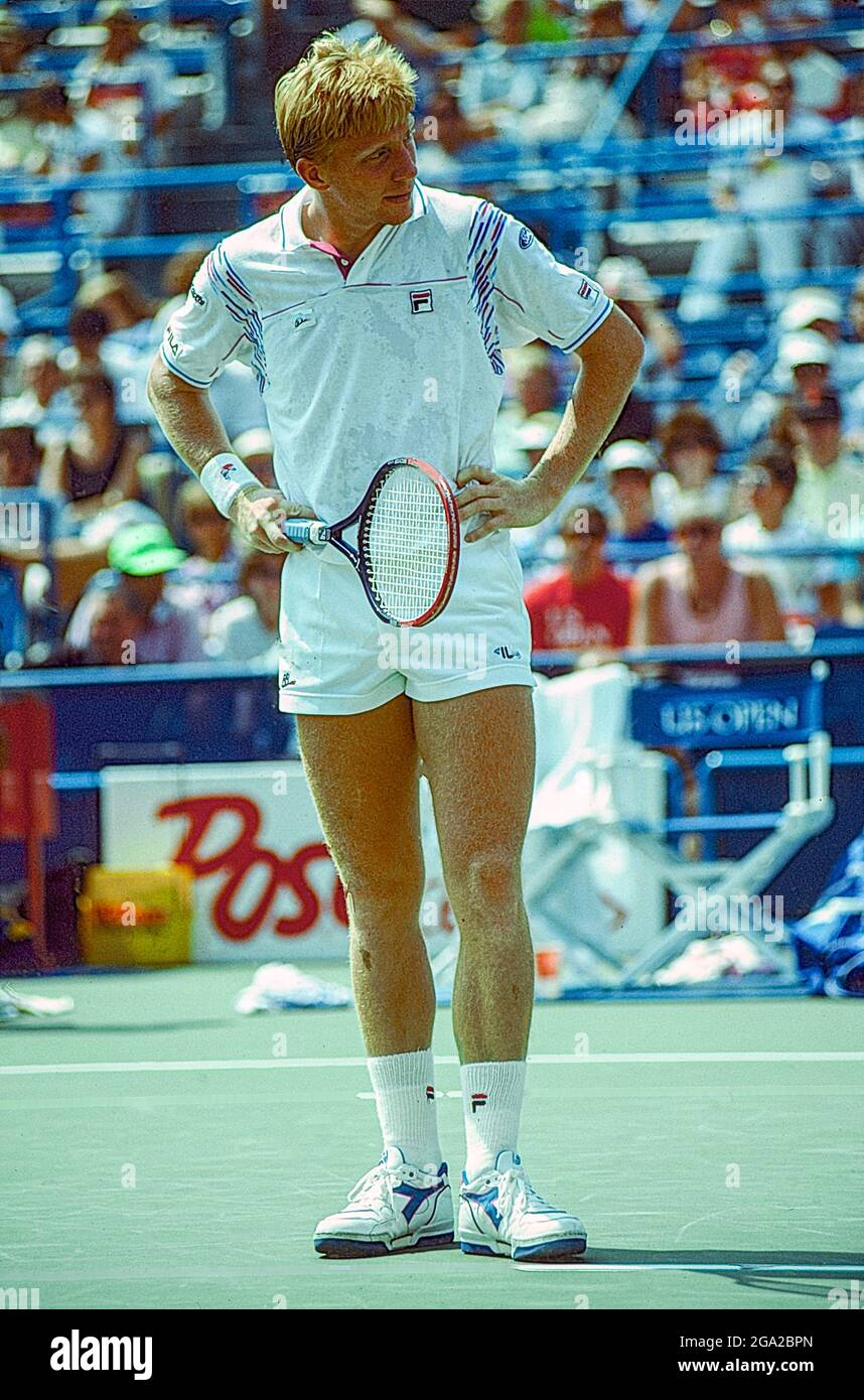 noget krig depositum Boris Becker (GER) wins the championship at the 1989 US Open Tennis Stock  Photo - Alamy