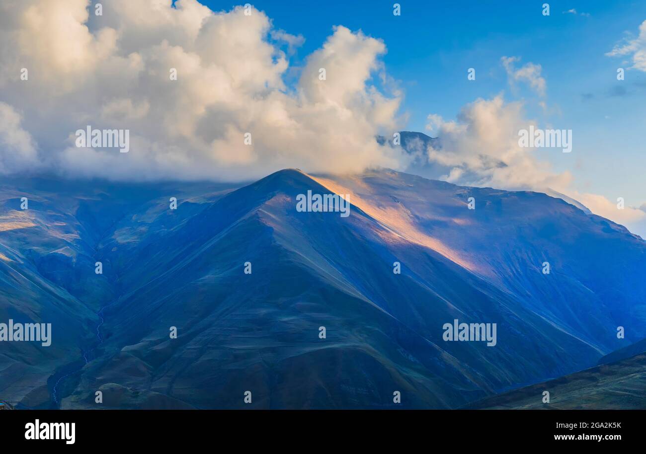 Water flow from high altitude hi-res stock photography and images - Alamy