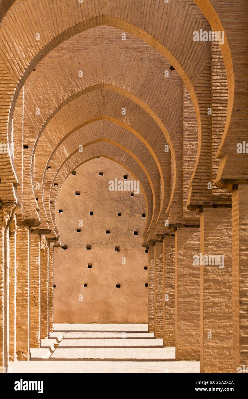 Pointed horseshoe arches hires stock photography and images Alamy