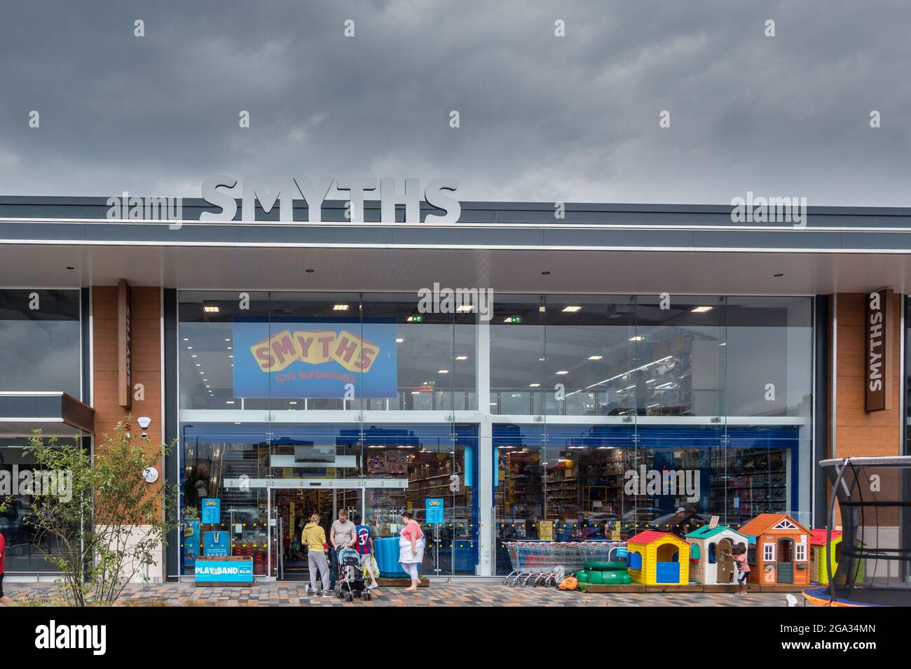 Smyths Toys - Store Opening - Staples Corner 