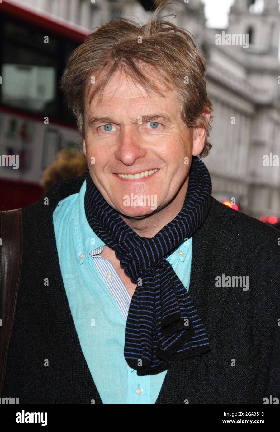 robert bathurst net worth - Ilustrasi 2