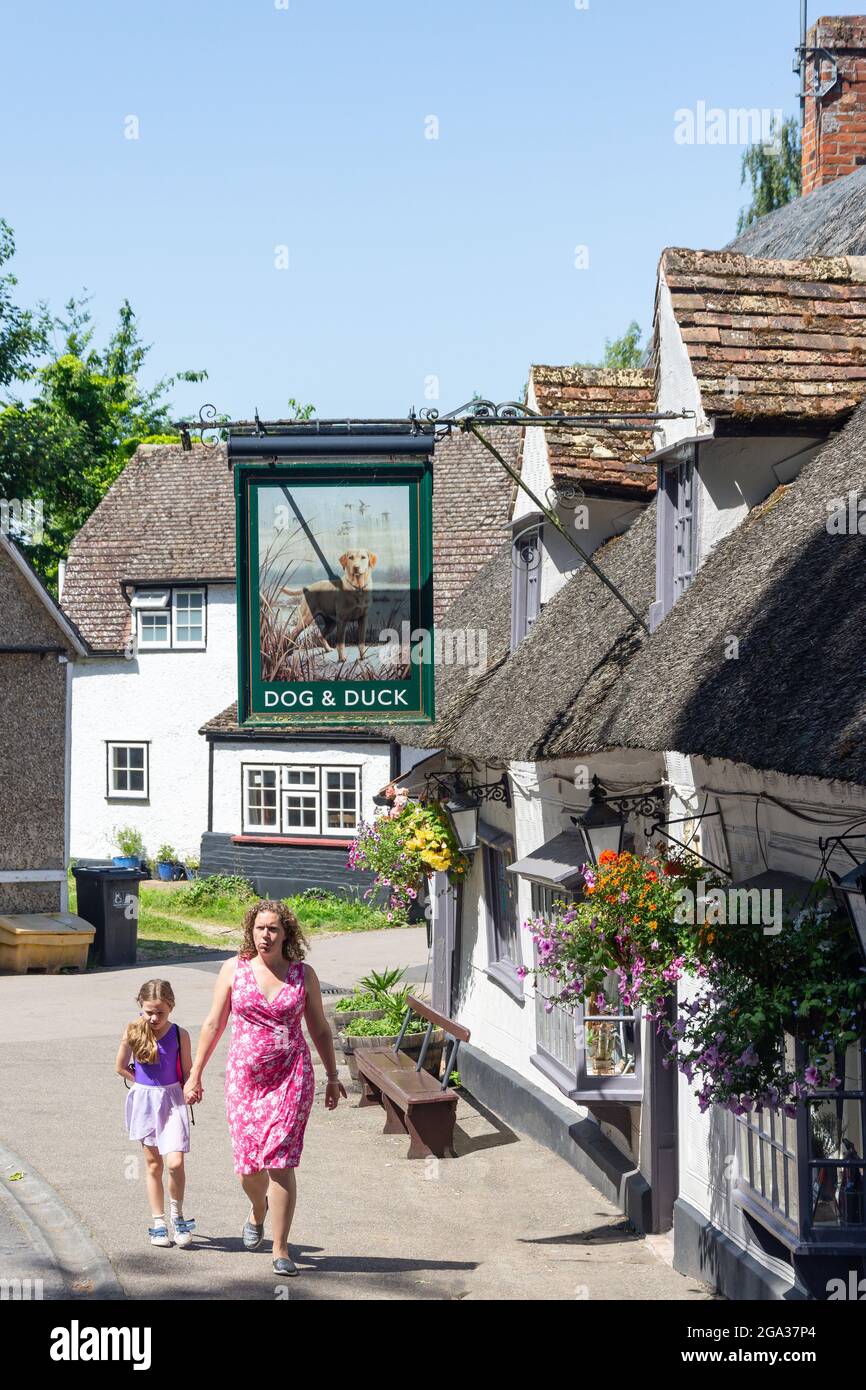 Dog & Duck Pub, High Street, Linton, Cambridgeshire, England, United Kingdom Stock Photo